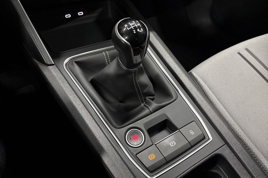 SEAT Leon Sportstourer vaihtoauto