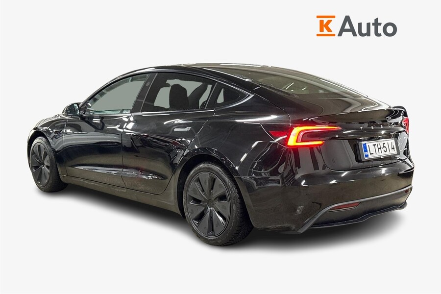 Tesla Model 3 vaihtoauto