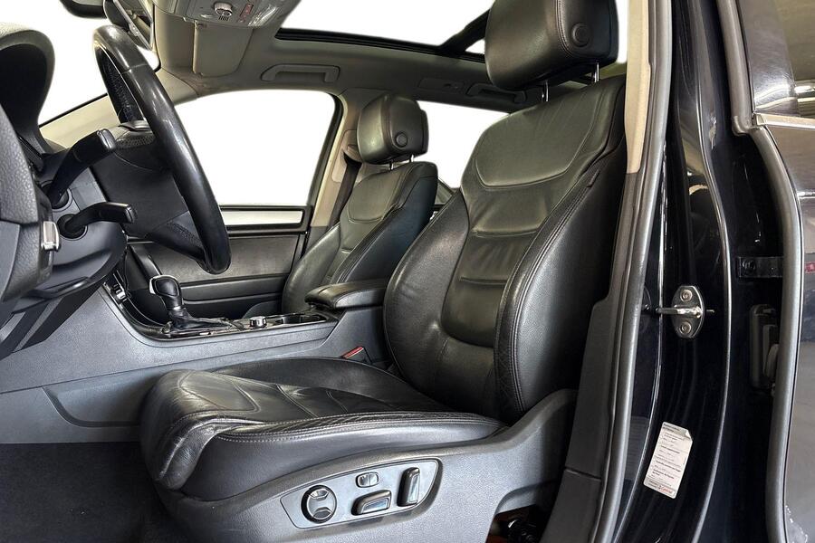 Volkswagen Touareg vaihtoauto