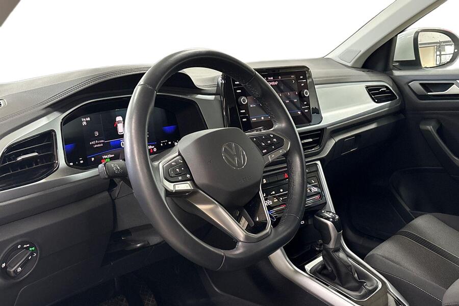 Volkswagen T-Roc vaihtoauto