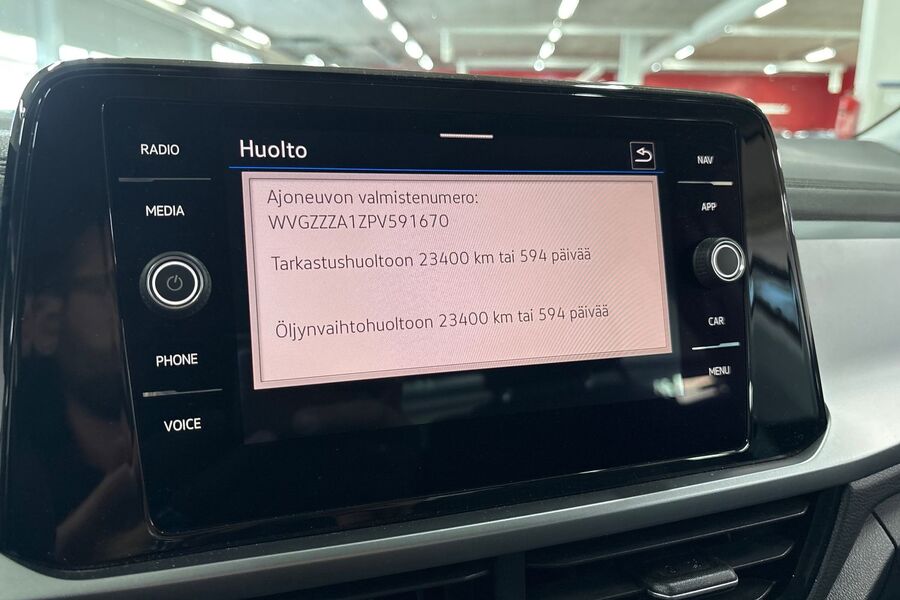 Volkswagen T-Roc vaihtoauto