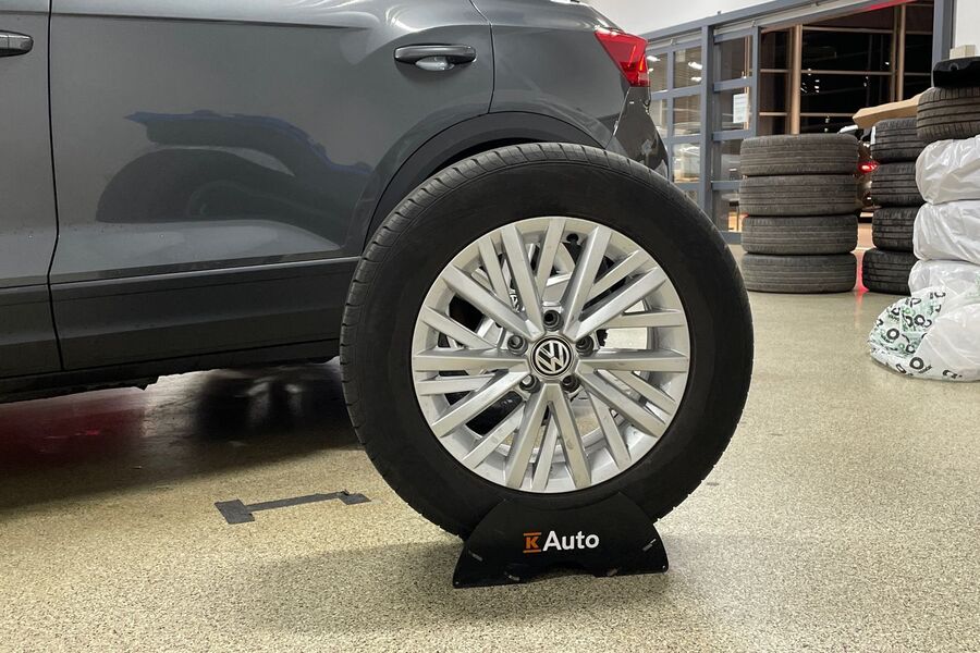 Volkswagen T-Roc vaihtoauto