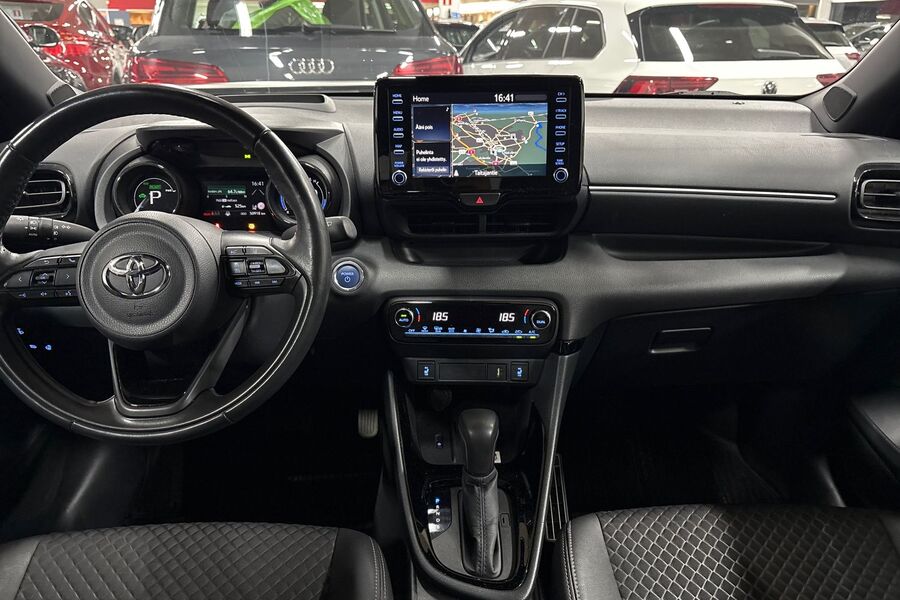 Toyota Yaris vaihtoauto