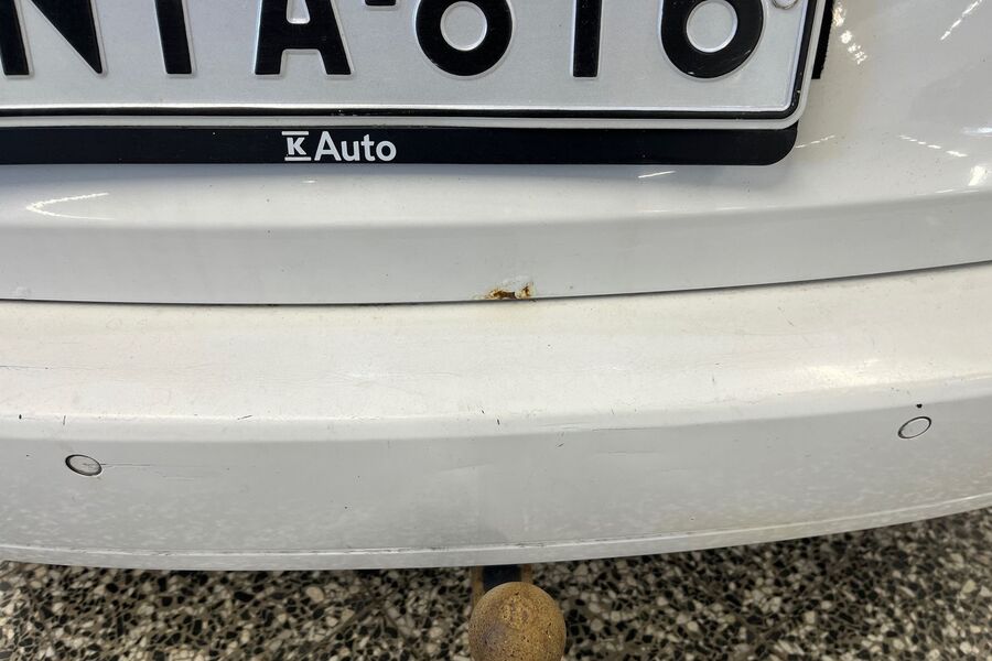 Volkswagen Touran vaihtoauto