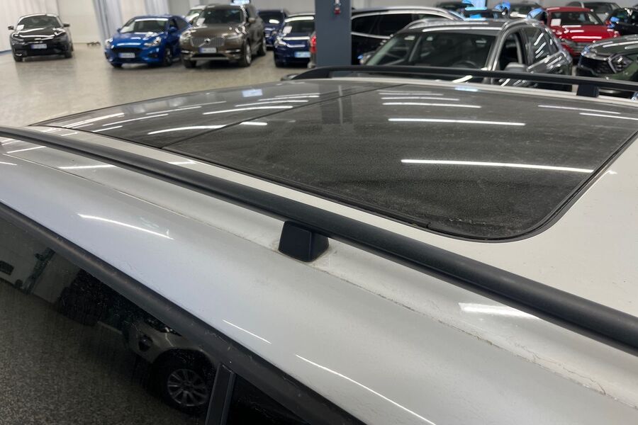 Volkswagen Touran vaihtoauto