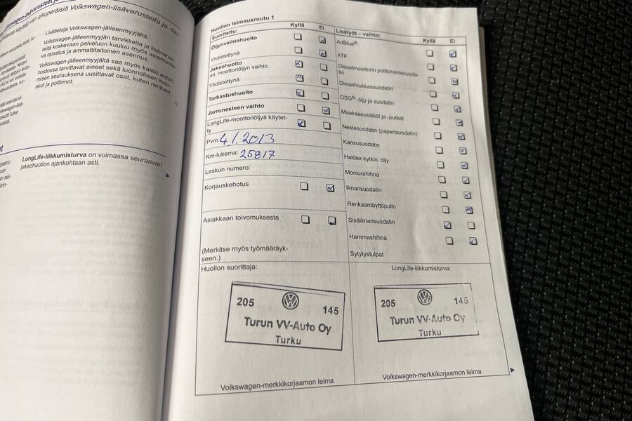 Volkswagen Touran vaihtoauto