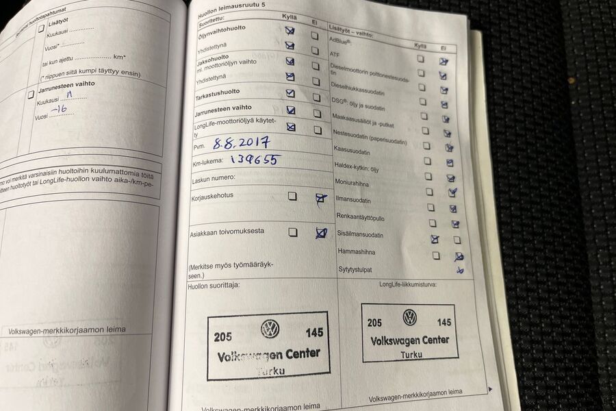 Volkswagen Touran vaihtoauto