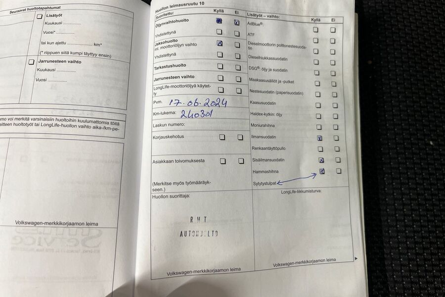 Volkswagen Touran vaihtoauto