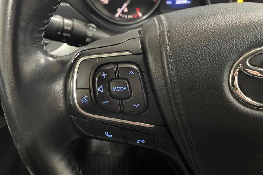 Toyota Avensis vaihtoauto