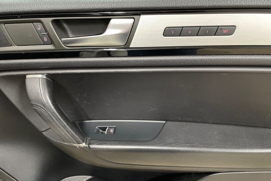 Volkswagen Touareg vaihtoauto