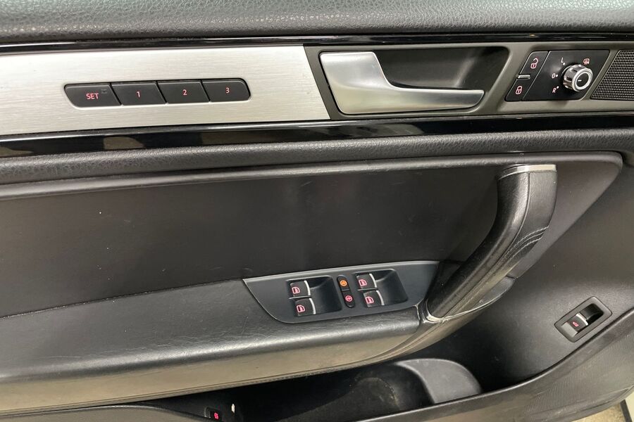 Volkswagen Touareg vaihtoauto