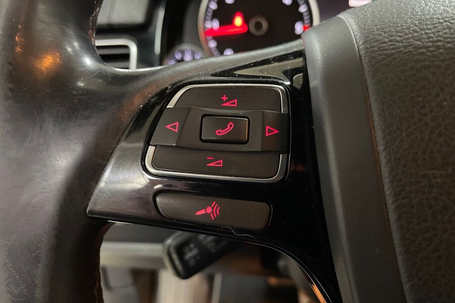 Volkswagen Touareg vaihtoauto