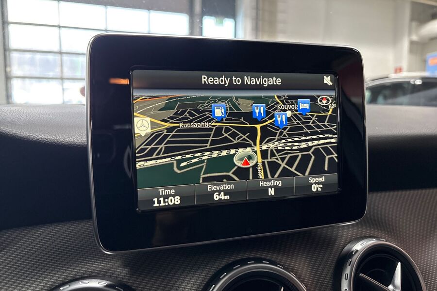 Mercedes-Benz GLA vaihtoauto