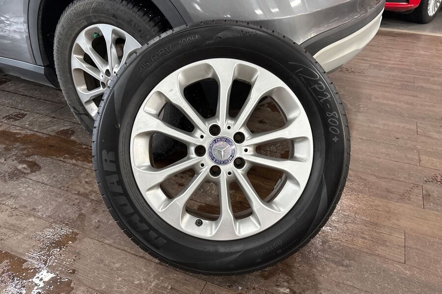 Mercedes-Benz GLA vaihtoauto