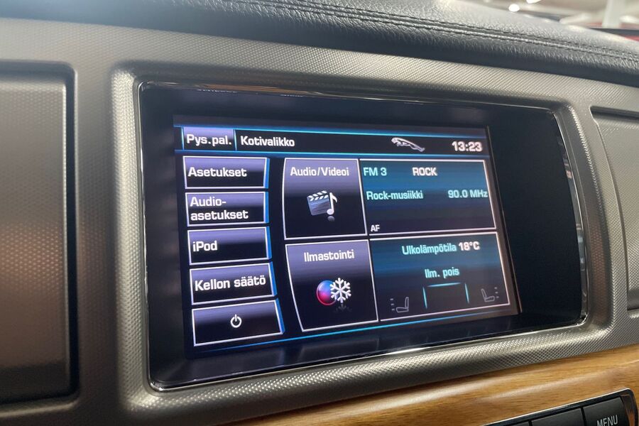 Jaguar XF vaihtoauto