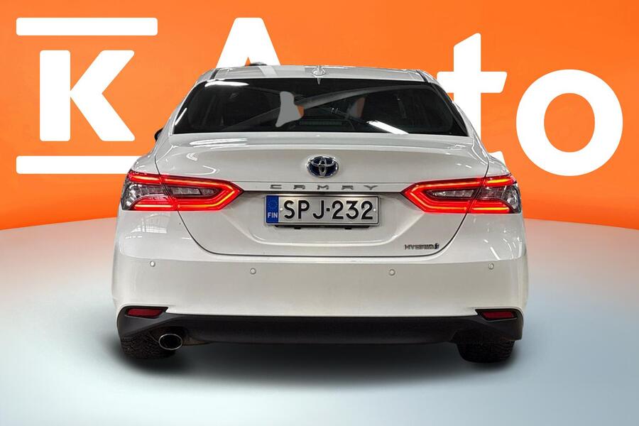 Toyota Camry vaihtoauto