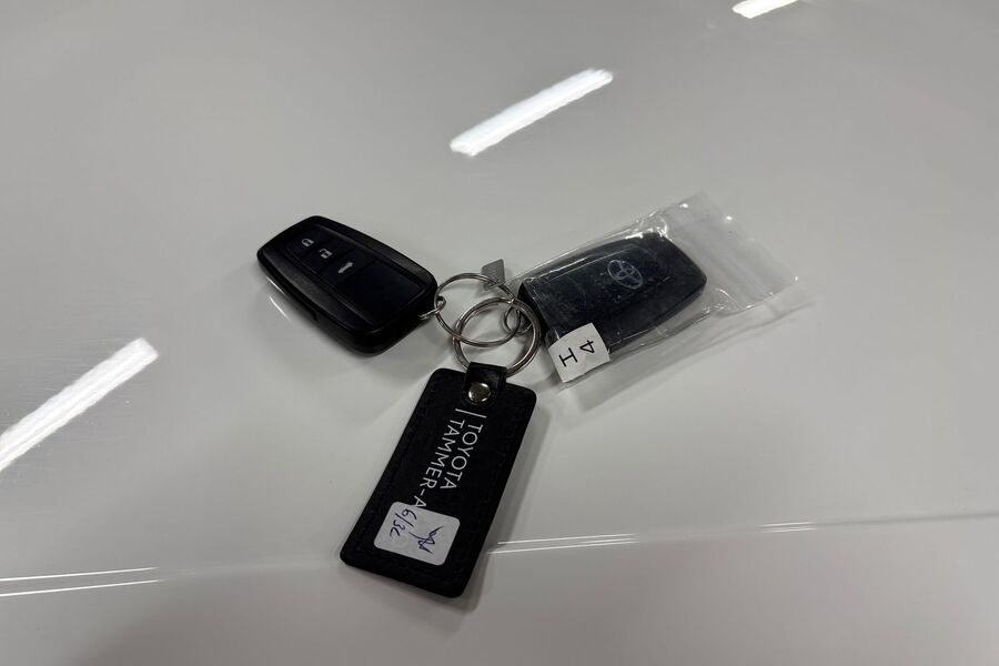 Toyota Camry vaihtoauto