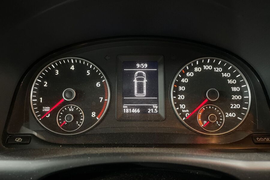 Volkswagen Touran vaihtoauto