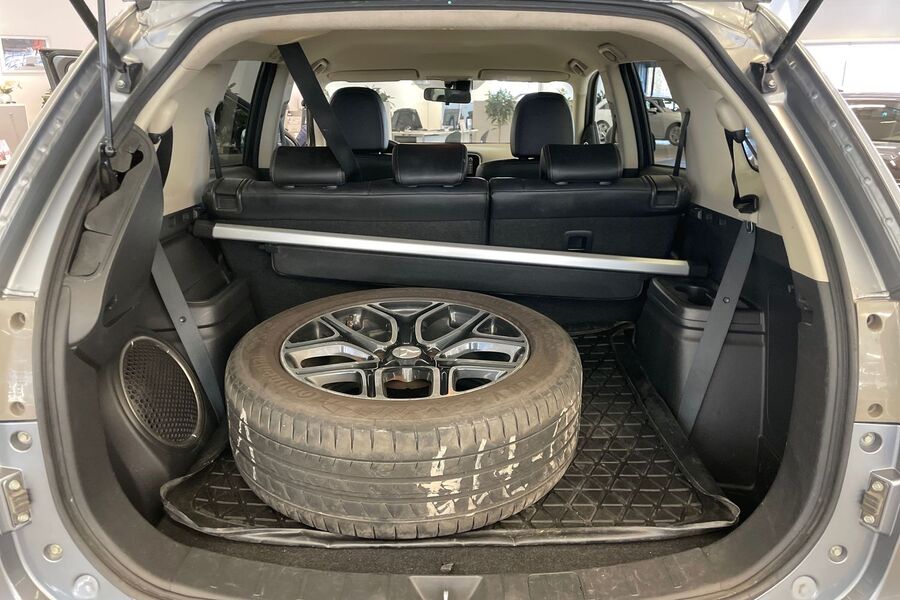 Mitsubishi Outlander vaihtoauto