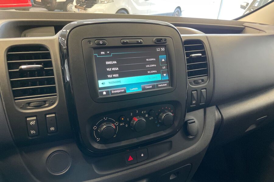 Opel Vivaro vaihtoauto