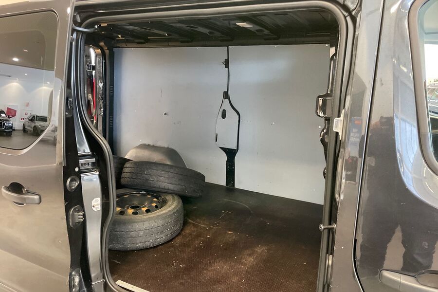 Opel Vivaro vaihtoauto