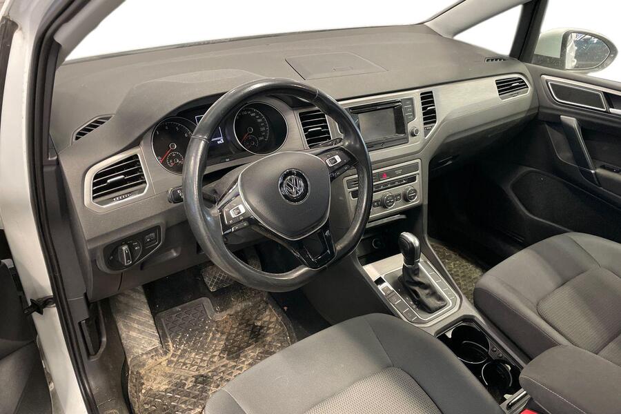 Volkswagen Golf Sportsvan vaihtoauto