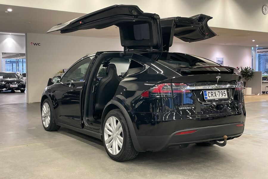 Tesla Model X vaihtoauto