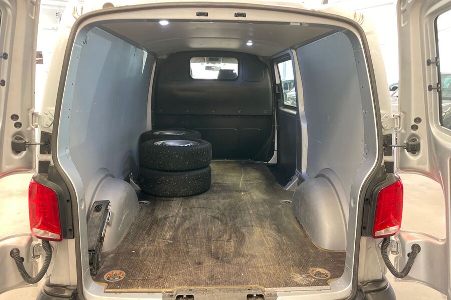 Volkswagen Transporter vaihtoauto