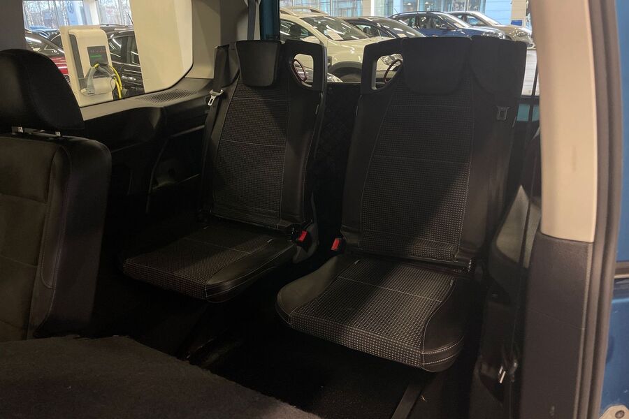 Volkswagen Caddy Maxi vaihtoauto