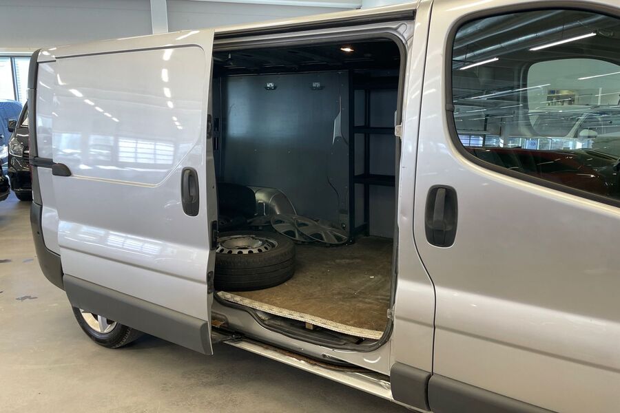Renault Trafic vaihtoauto