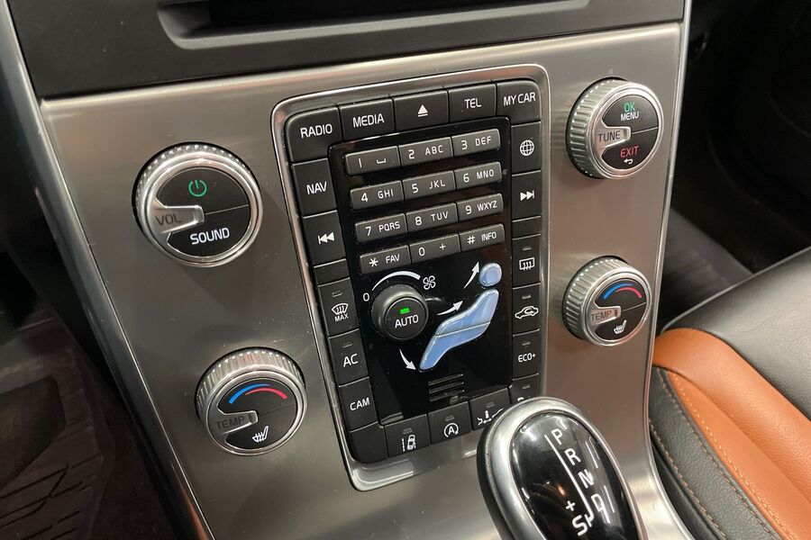 Volvo V60 Cross Country vaihtoauto