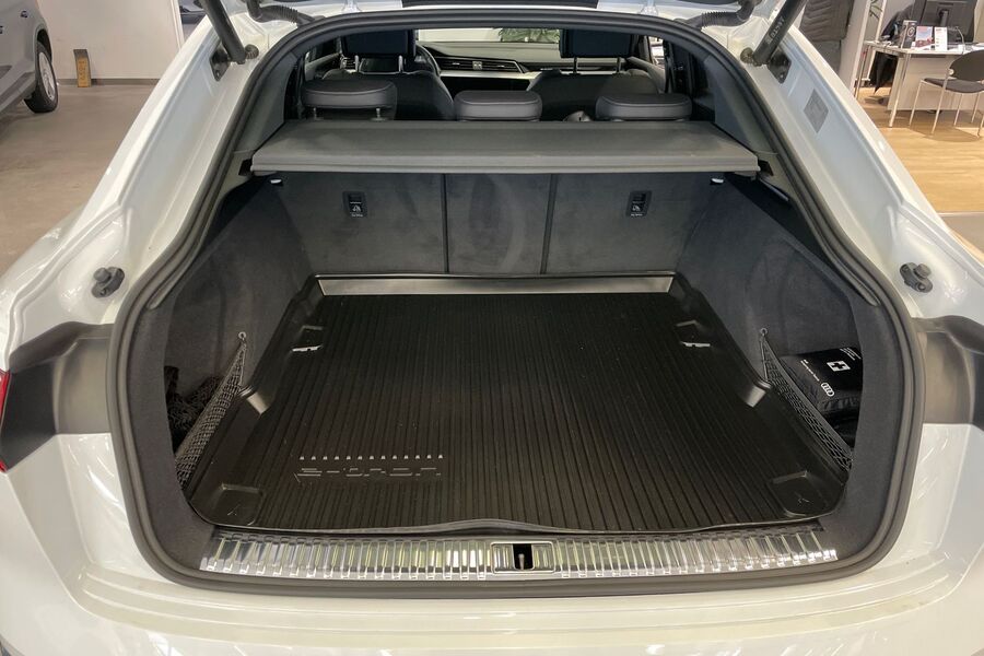 Audi Q8 e-tron vaihtoauto