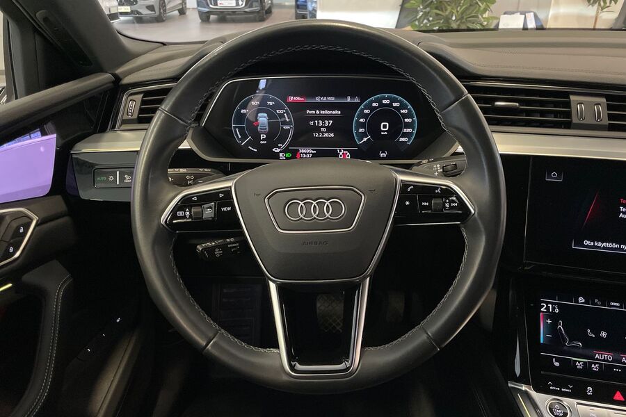 Audi Q8 e-tron vaihtoauto
