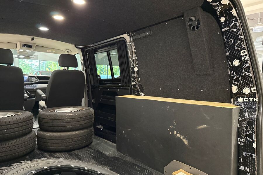 Volkswagen Transporter vaihtoauto