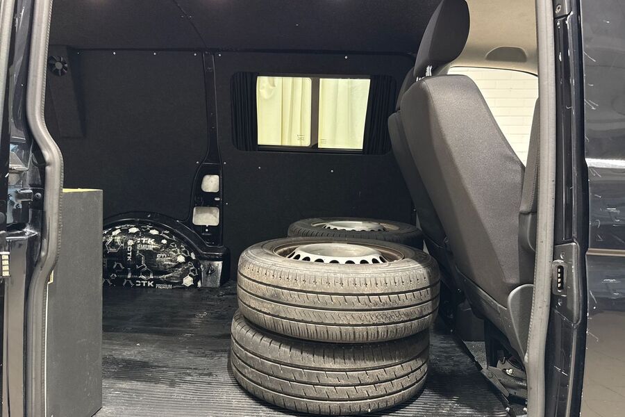 Volkswagen Transporter vaihtoauto