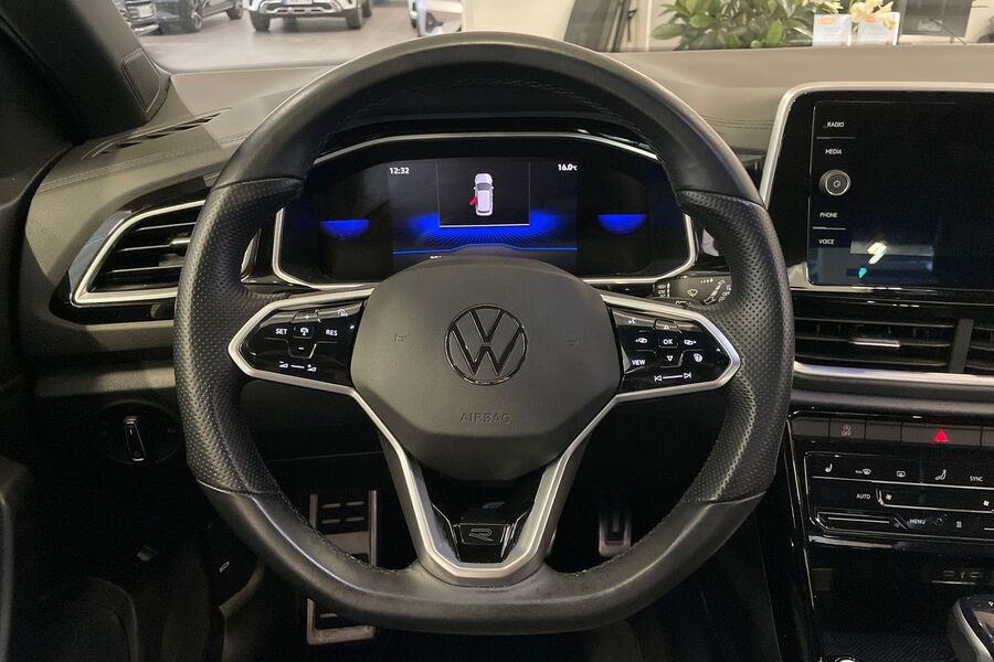 Volkswagen T-Roc vaihtoauto