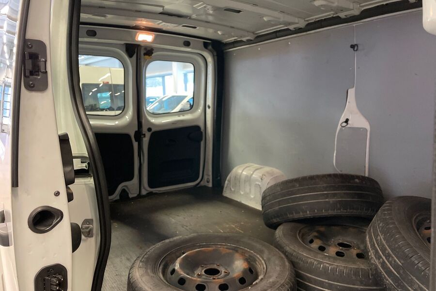 Renault Trafic vaihtoauto