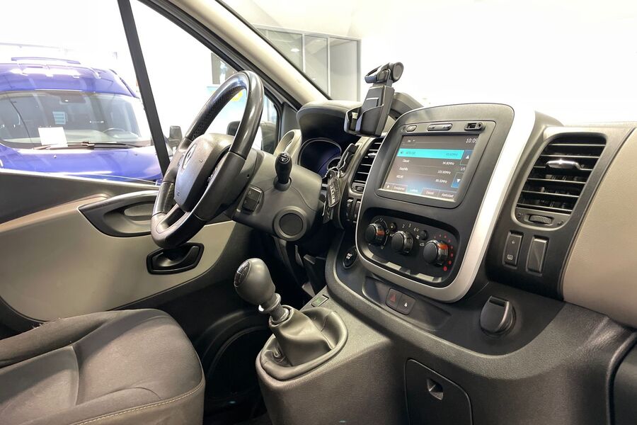 Renault Trafic vaihtoauto
