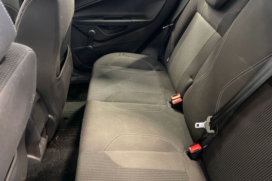 Ford Fiesta vaihtoauto