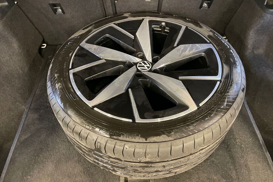 Volkswagen ID.4 vaihtoauto