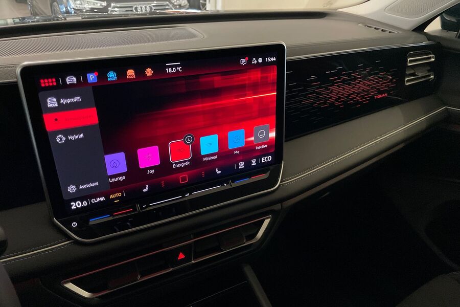 Volkswagen Tiguan vaihtoauto