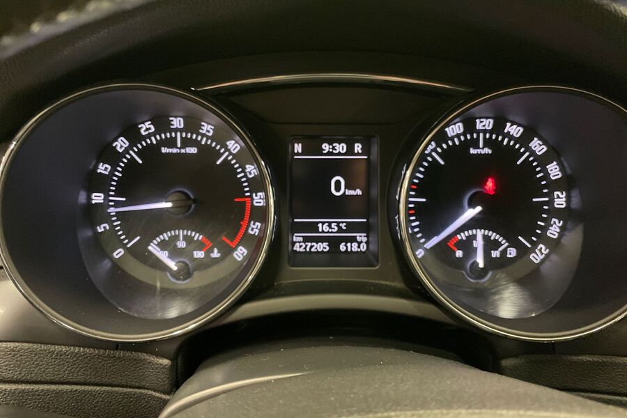 Skoda Superb vaihtoauto