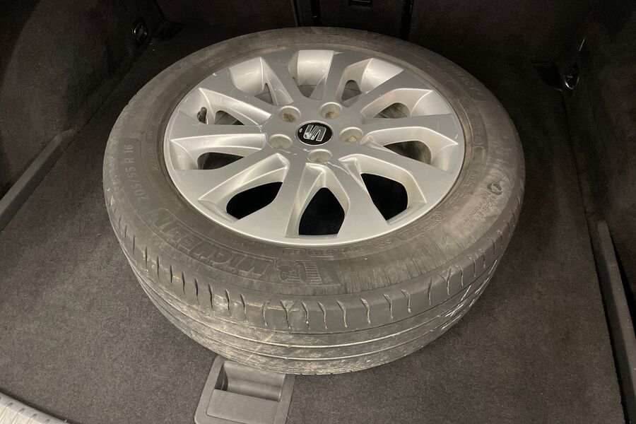 SEAT Leon ST vaihtoauto