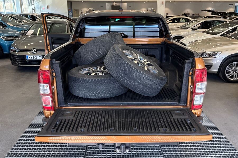 Ford Ranger vaihtoauto