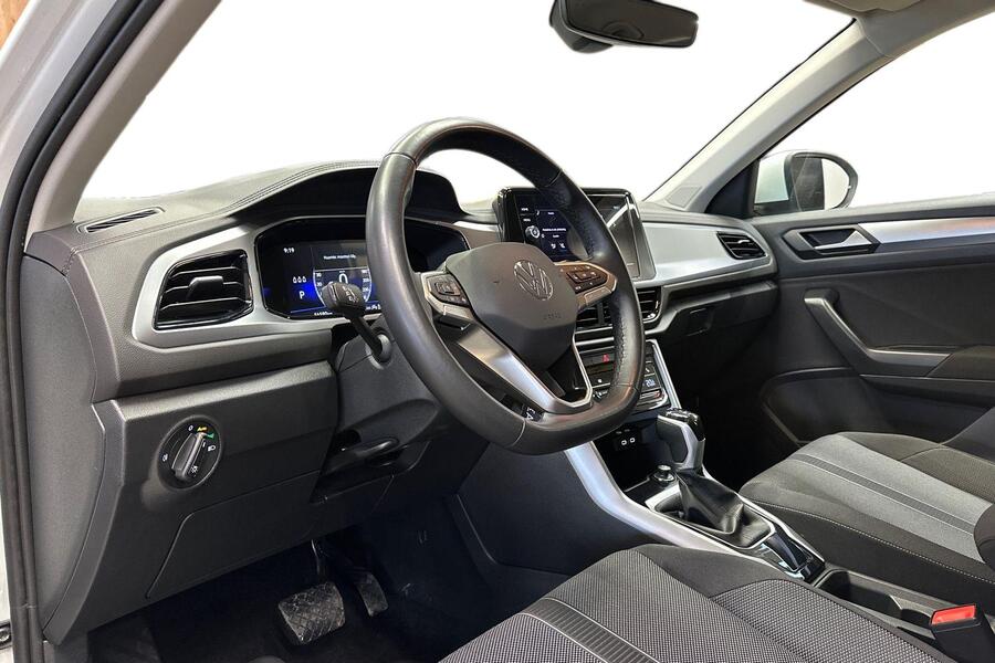 Volkswagen T-Roc vaihtoauto