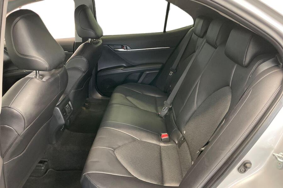 Toyota Camry vaihtoauto