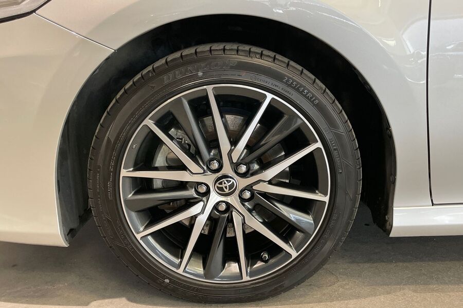 Toyota Camry vaihtoauto