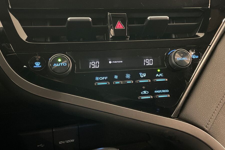 Toyota Camry vaihtoauto
