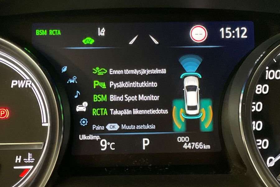 Toyota Camry vaihtoauto