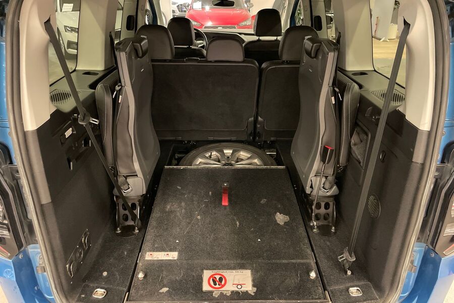 Volkswagen Caddy Maxi vaihtoauto